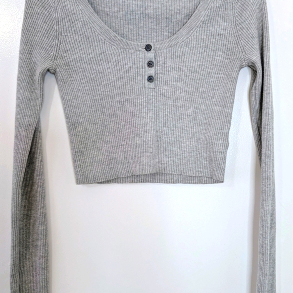 Gray Ribbed Long Sleeve Top